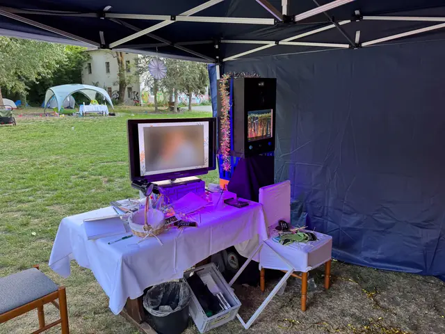 Fotobox mit Slideshow-Monitor, Hochzeit (2025)